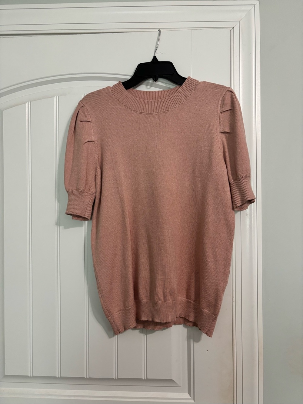 Rose colored short sleeve sweater